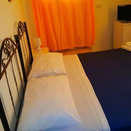 Ondazzurra Bed & Breakfast Patù Eksteriør bilde